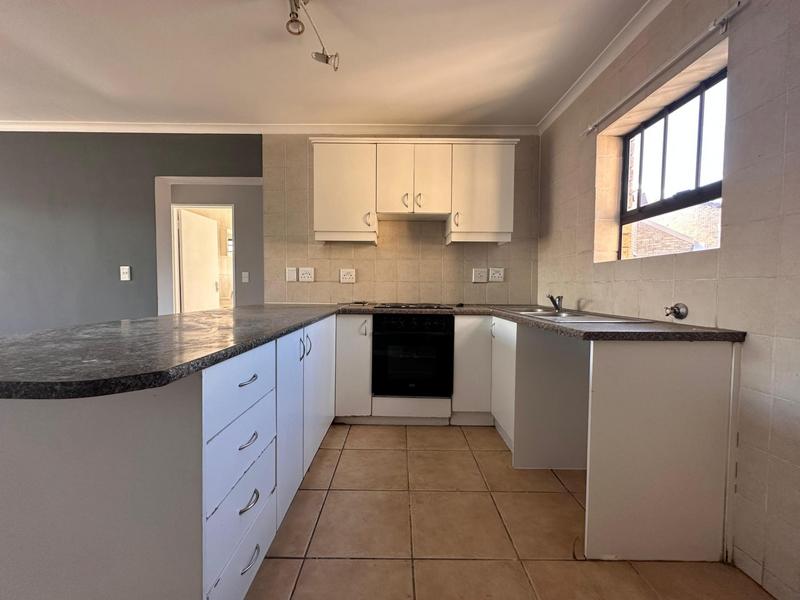 To Let 2 Bedroom Property for Rent in Guldenland Western Cape